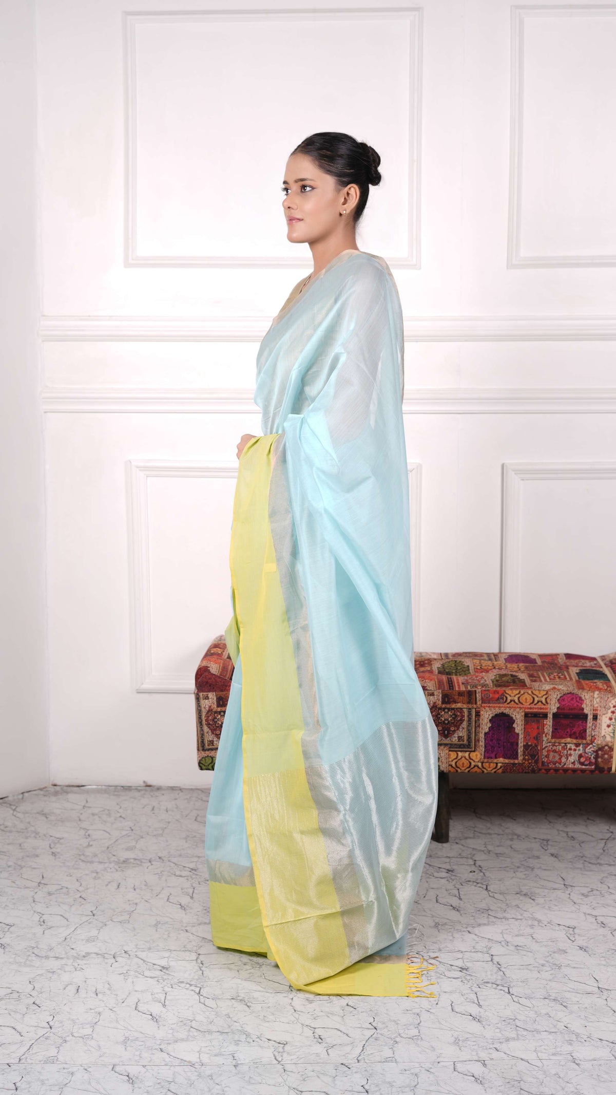 Multicolor plain saree with one side border, cotton silk, color- Lime green/sky blue