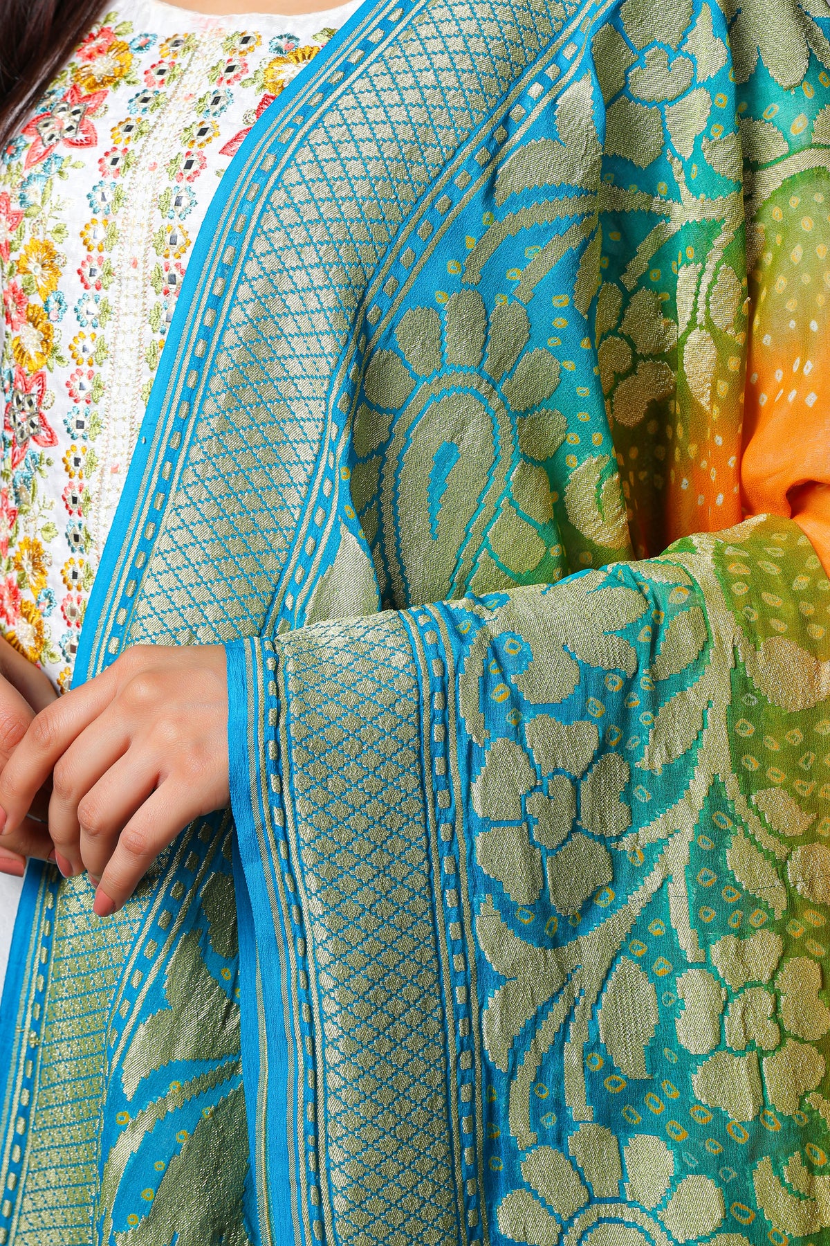 Pushpika – Pure Handwoven Silk Georgette, Rai Bandhani Dupatta with big Floral pattern