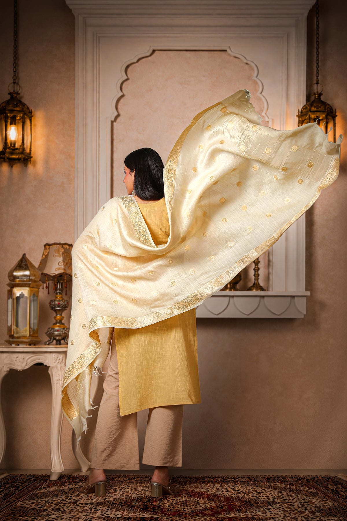 Sunehri – Pure Silk Banarasi Dupatta with Golden Booti