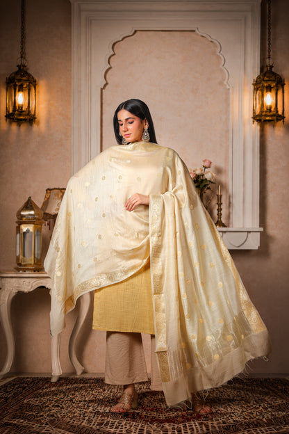 Sunehri – Pure Silk Banarasi Dupatta with Golden Booti