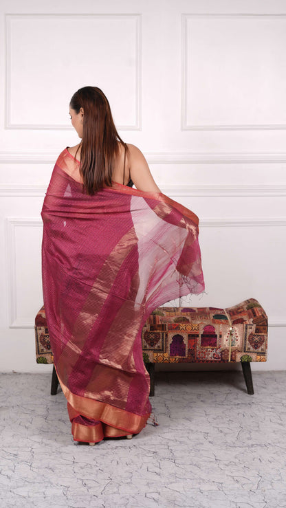 Golden zari checks saree, cotton silk, color-Magenta