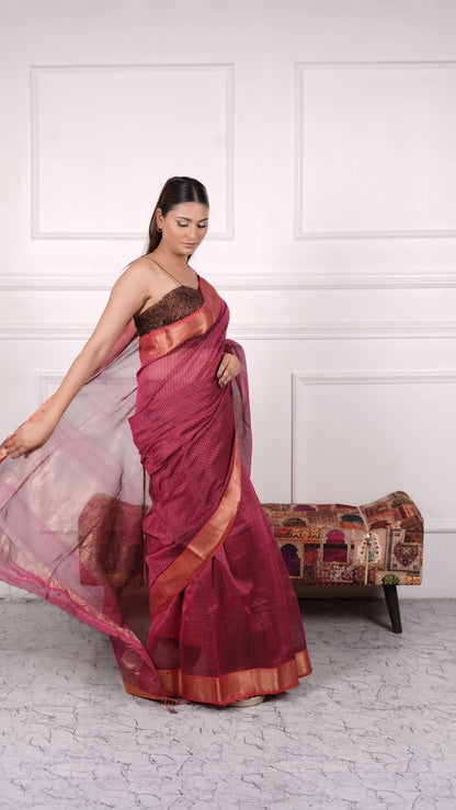 Golden zari checks saree, cotton silk, color-Magenta