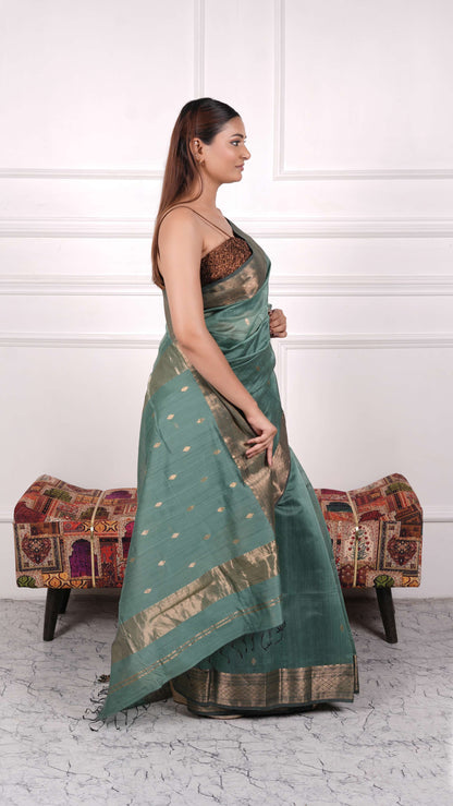 Maheshwar Saree with diamond border & booti, cotton silk, color-Pista green