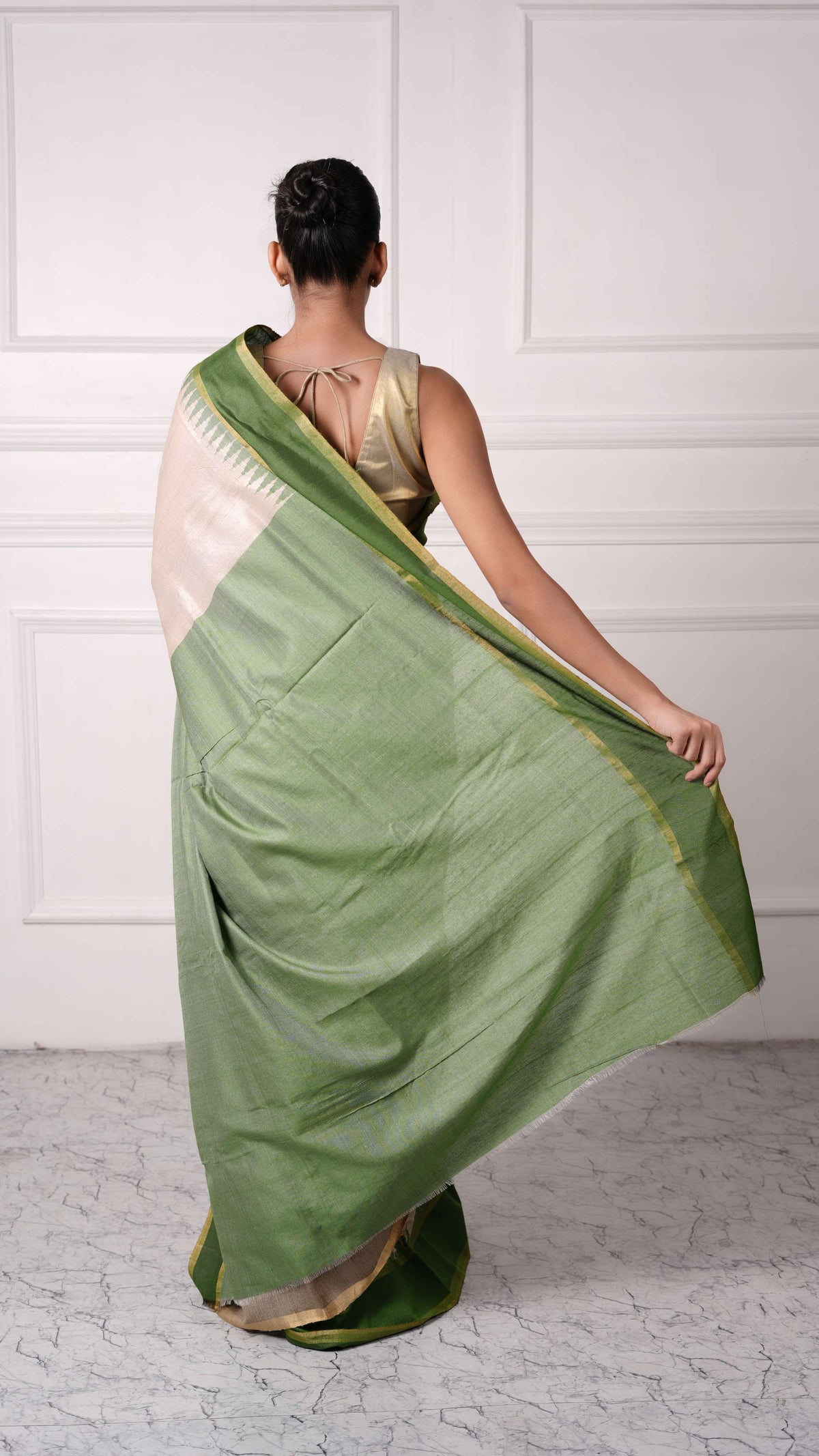 Golden color with Green aanchal, temple pattern saree, Tussar Silk