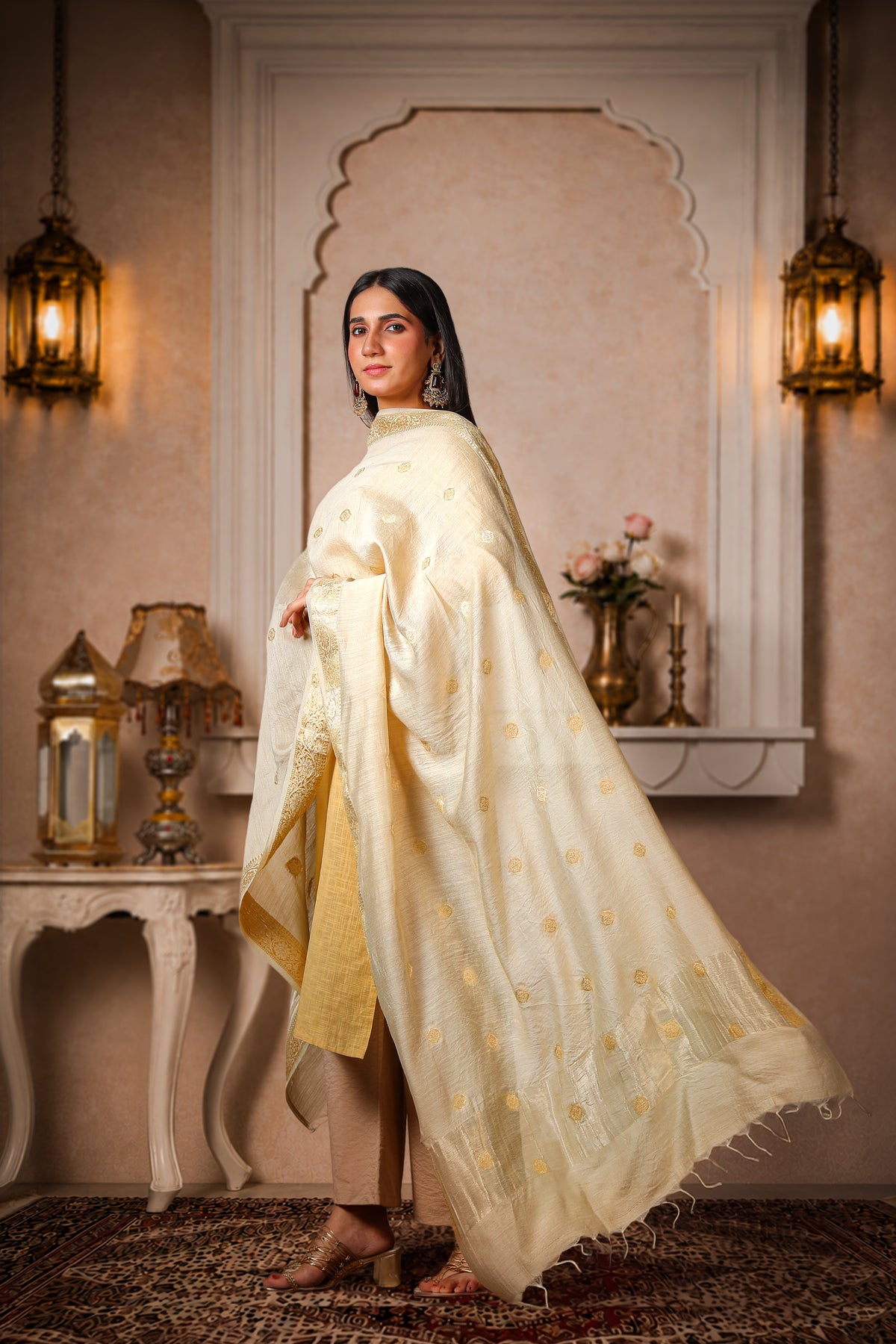 Sunehri – Pure Silk Banarasi Dupatta with Golden Booti