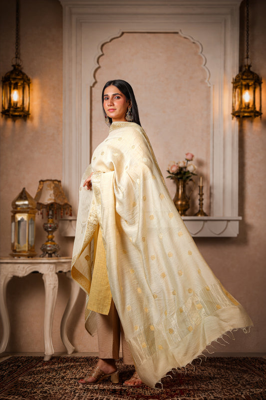 Sunehri – Pure Silk Banarasi Dupatta with Golden Booti